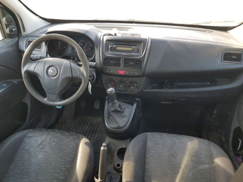 opel combo d del año 2013