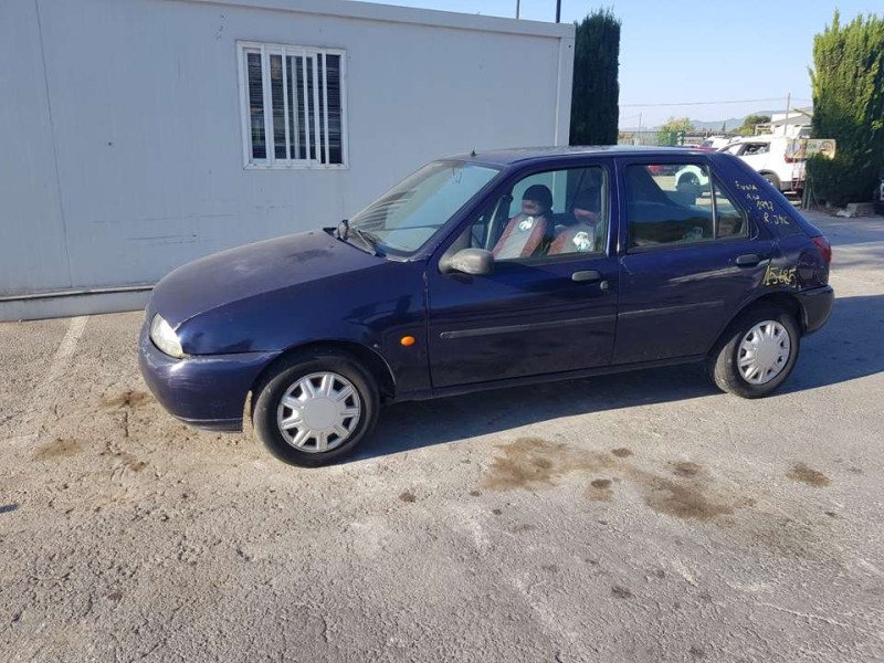 ford fiesta berlina del año 1997