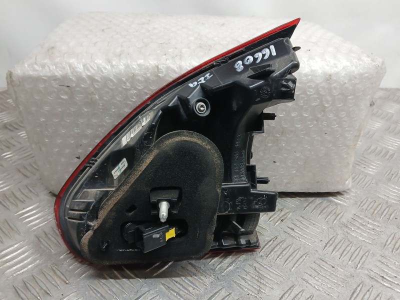 Recambio de piloto trasero izquierdo interior para peugeot 2008 i (cu_) 1.5 bluehdi 100 referencia OEM IAM 9814758480  