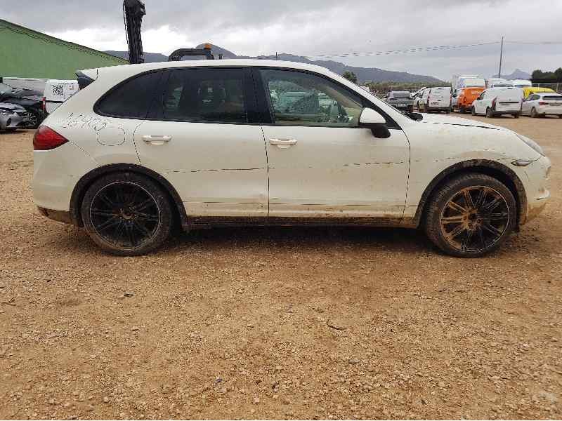 porsche cayenne (typ 92aa) del año 2010