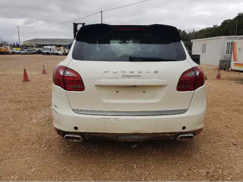 porsche cayenne (typ 92aa) del año 2010