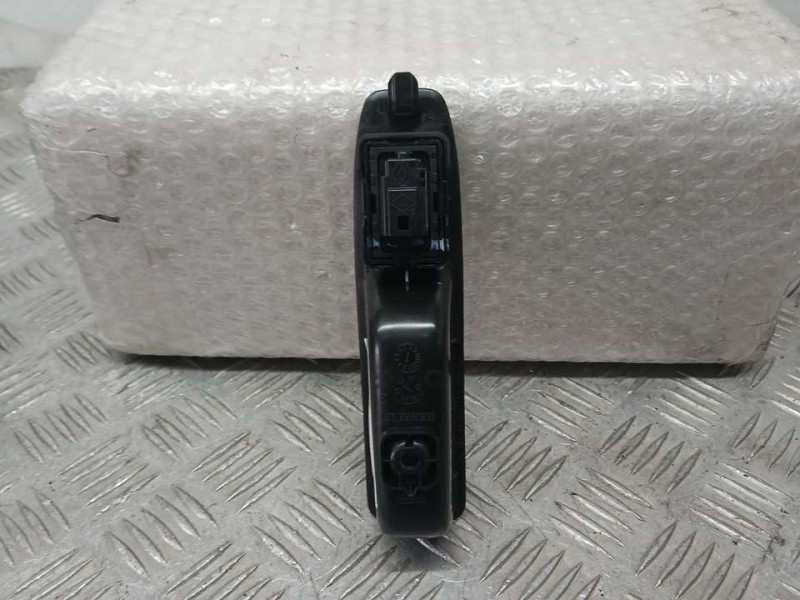 Recambio de mando elevalunas trasero izquierdo para renault captur ii equilibre referencia OEM IAM 254114723R  