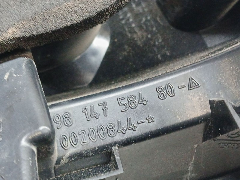 Recambio de piloto trasero izquierdo interior para peugeot 2008 i (cu_) 1.5 bluehdi 100 referencia OEM IAM 9814758480  