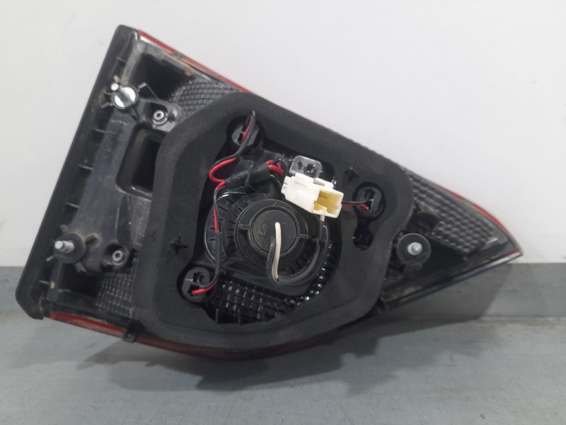 Recambio de piloto trasero derecho para dr 4.0 ev referencia OEM IAM 61500200  