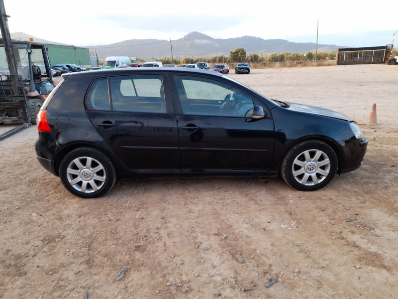 volkswagen golf v (1k1) del año 2004