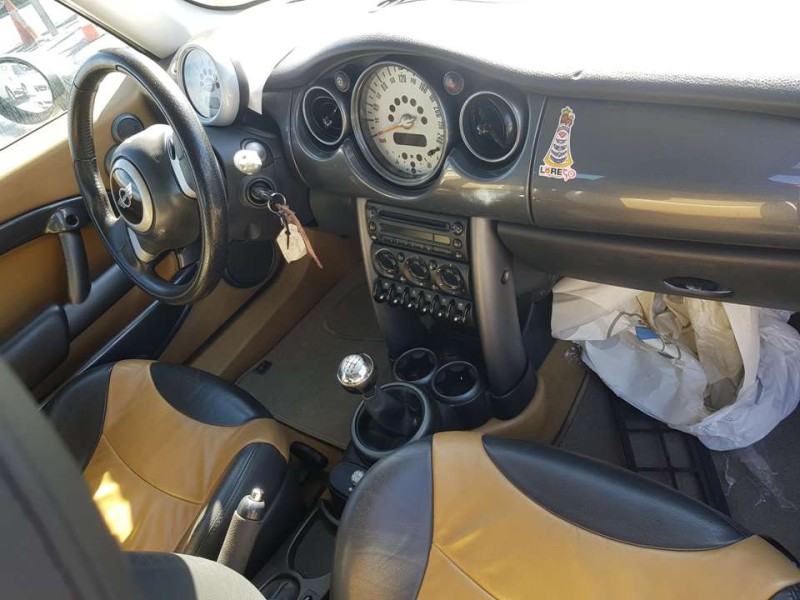 bmw mini (r50,r53) del año 2004