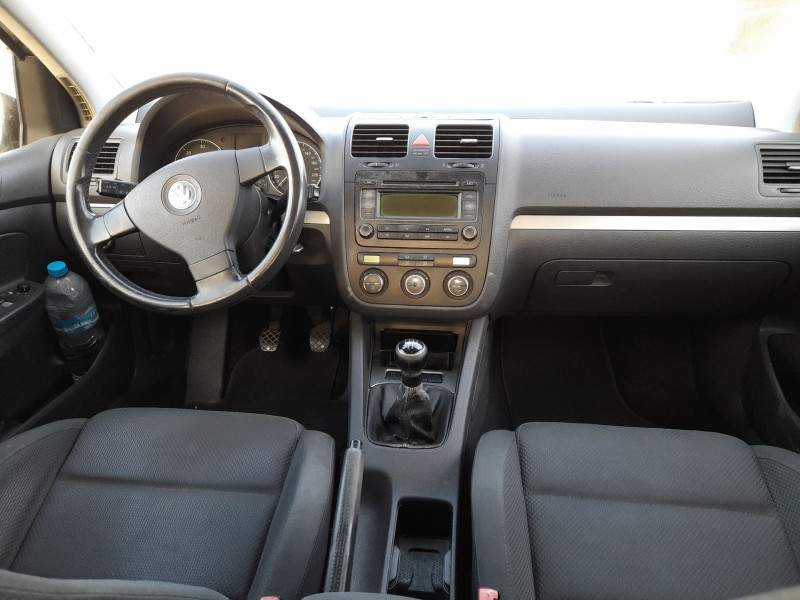 volkswagen golf v (1k1) del año 2004