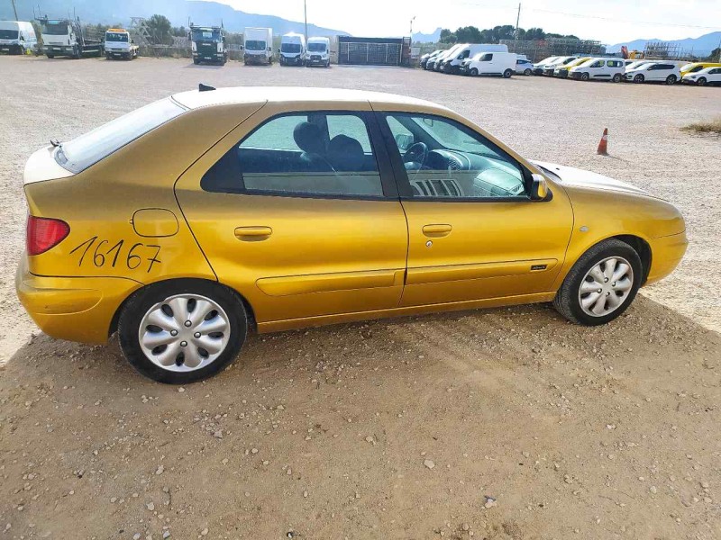 citroën xsara berlina del año 2001
