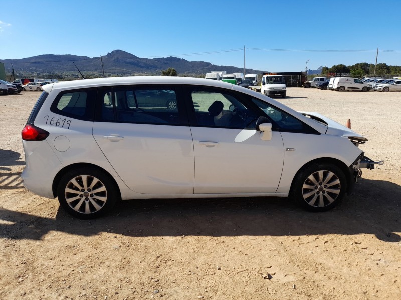 opel zafira tourer c (p12) del año 2015