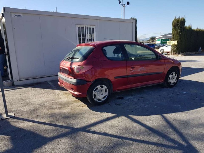 peugeot 206 berlina del año 2003