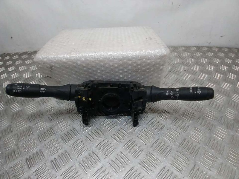 Recambio de mando luces y limpia para renault captur ii equilibre referencia OEM IAM 255674797R 10508397 