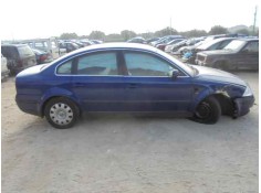 VOLKSWAGEN PASSAT BERLINA (3B3)