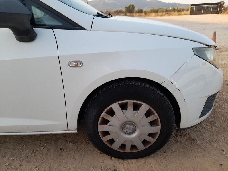 Recambio de aleta delantera derecha para seat ibiza iv (6j5, 6p1) 1.2 referencia OEM IAM 6J0821022D  