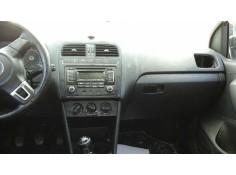 VOLKSWAGEN POLO (6R1)