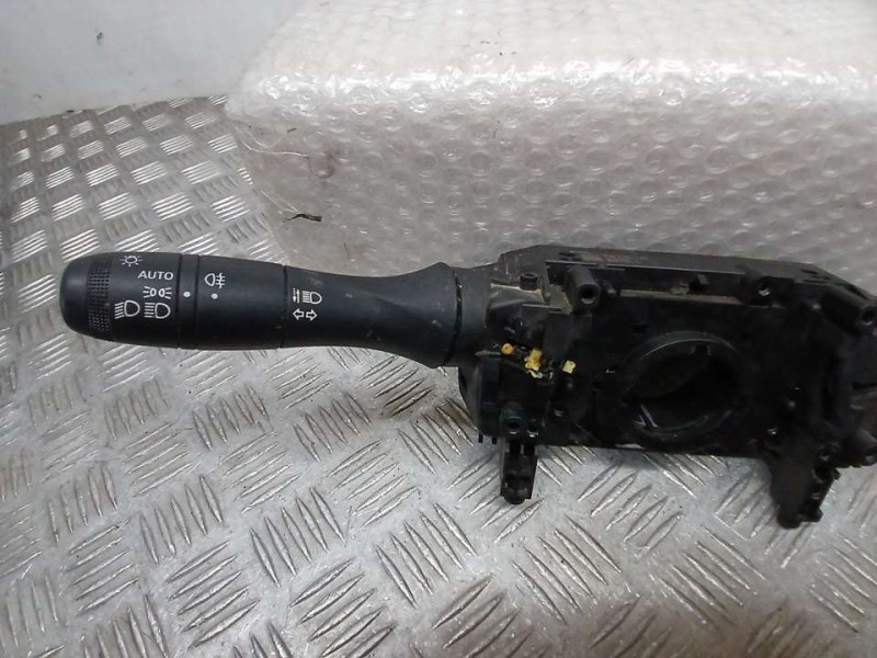 Recambio de mando luces y limpia para renault captur ii equilibre referencia OEM IAM 255674797R 10508397 