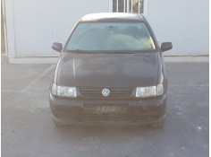 VOLKSWAGEN POLO BERLINA (6N1)