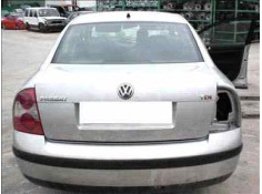 VOLKSWAGEN PASSAT BERLINA (3B3)