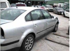 VOLKSWAGEN PASSAT BERLINA (3B3)