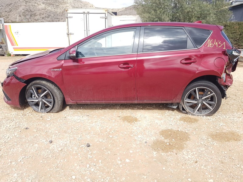 toyota auris del año 2017