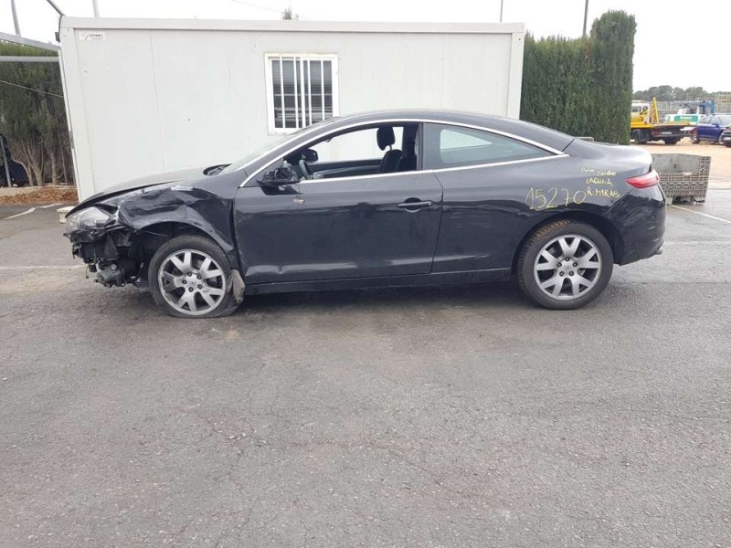 renault laguna coupe del año 2010