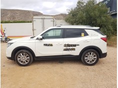 SSANGYONG KORANDO (C300)