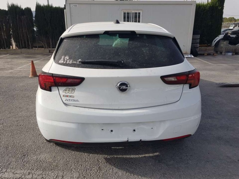 opel astra k lim. 5türig del año 2018