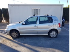 VOLKSWAGEN POLO BERLINA (6N2)