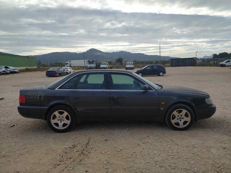 audi a6 berlina (c4) del año 1996