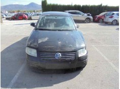 VOLKSWAGEN PASSAT BERLINA (3B3)
