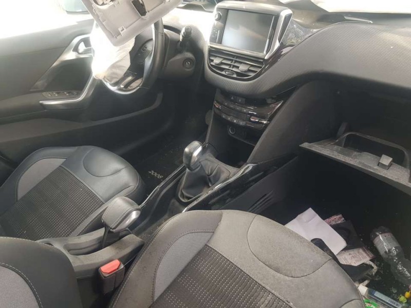 peugeot 2008 (--.2013) del año 2018