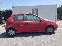 FIAT PUNTO BERLINA (188)