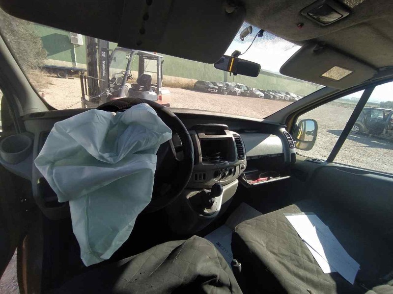 opel vivaro del año 2004