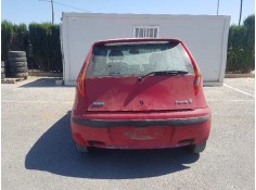 FIAT PUNTO BERLINA (188)