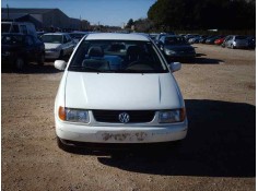 VOLKSWAGEN POLO BERLINA (6N1)