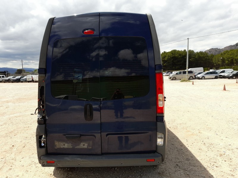 opel vivaro a furgoneta (x83) del año 2013