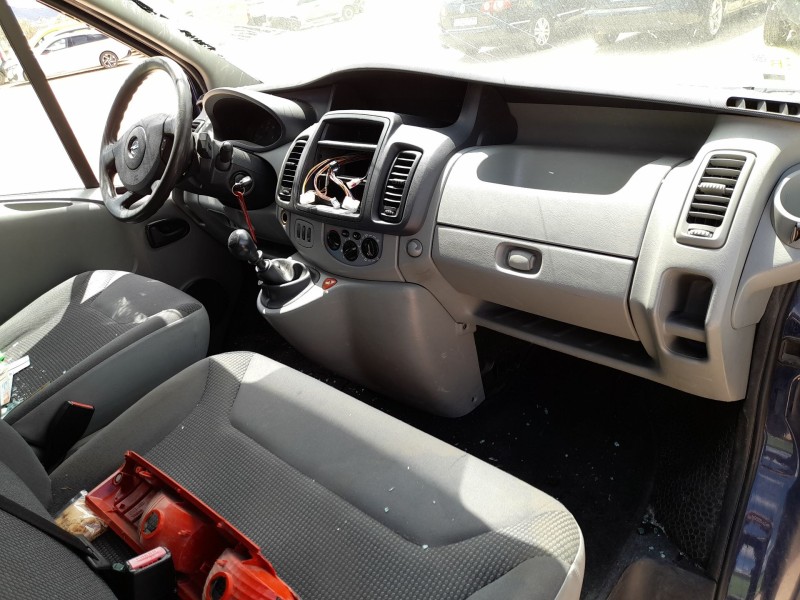 opel vivaro a furgoneta (x83) del año 2013