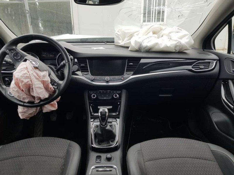 opel astra k sports tourer del año 2018