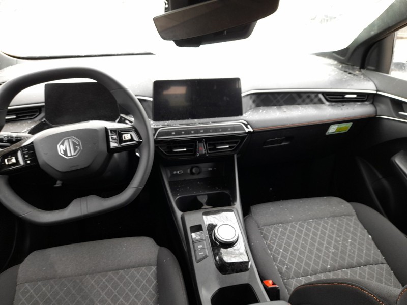 mg mg 3 (5lfp) del año 2025