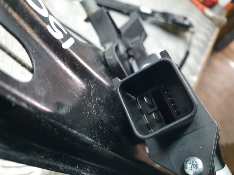 Recambio de elevalunas delantero izquierdo para opel astra k lim. 5türig dynamic start/stop referencia OEM IAM 13406673 C3134710