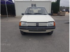 PEUGEOT 205 BERLINA