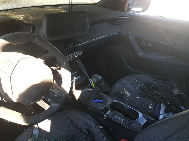 peugeot 2008 ii (ud_, us_, uy_, uj_, ur_, uc_) del año 2021