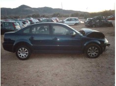 VOLKSWAGEN PASSAT BERLINA (3B3)