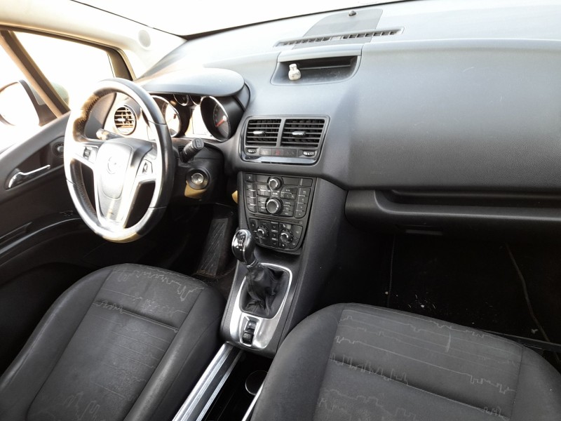 opel meriva b monospace (s10) del año 2011