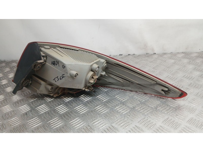 Recambio de piloto trasero izquierdo exterior para hyundai ix35 (lm, el, elh) 1.7 crdi referencia OEM IAM 924012Y000 ROZADO 