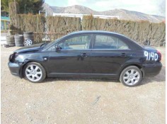 TOYOTA AVENSIS BERLINA (T25)
