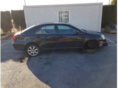 TOYOTA AVENSIS BERLINA (T25)