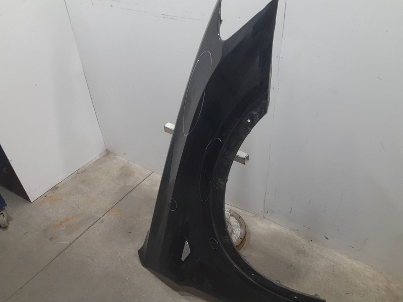 Recambio de aleta delantera derecha para bmw x4 (f26) xdrive 20d referencia OEM IAM 74419Z  TOCADA