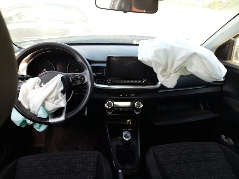 kia stonic (yb) del año 2022