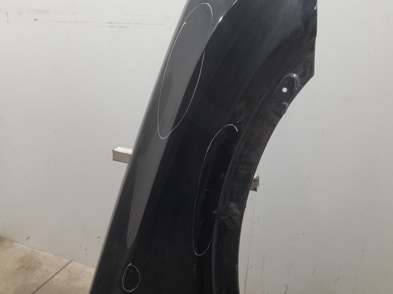 Recambio de aleta delantera derecha para bmw x4 (f26) xdrive 20d referencia OEM IAM 74419Z  TOCADA