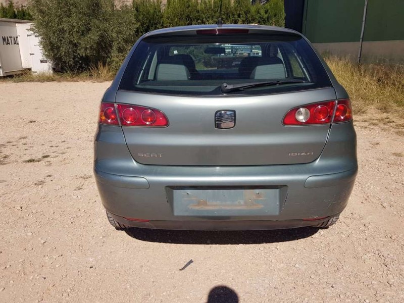 seat ibiza (6l1) del año 2002